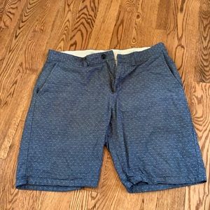 Old Navy Men’s shorts size 34
